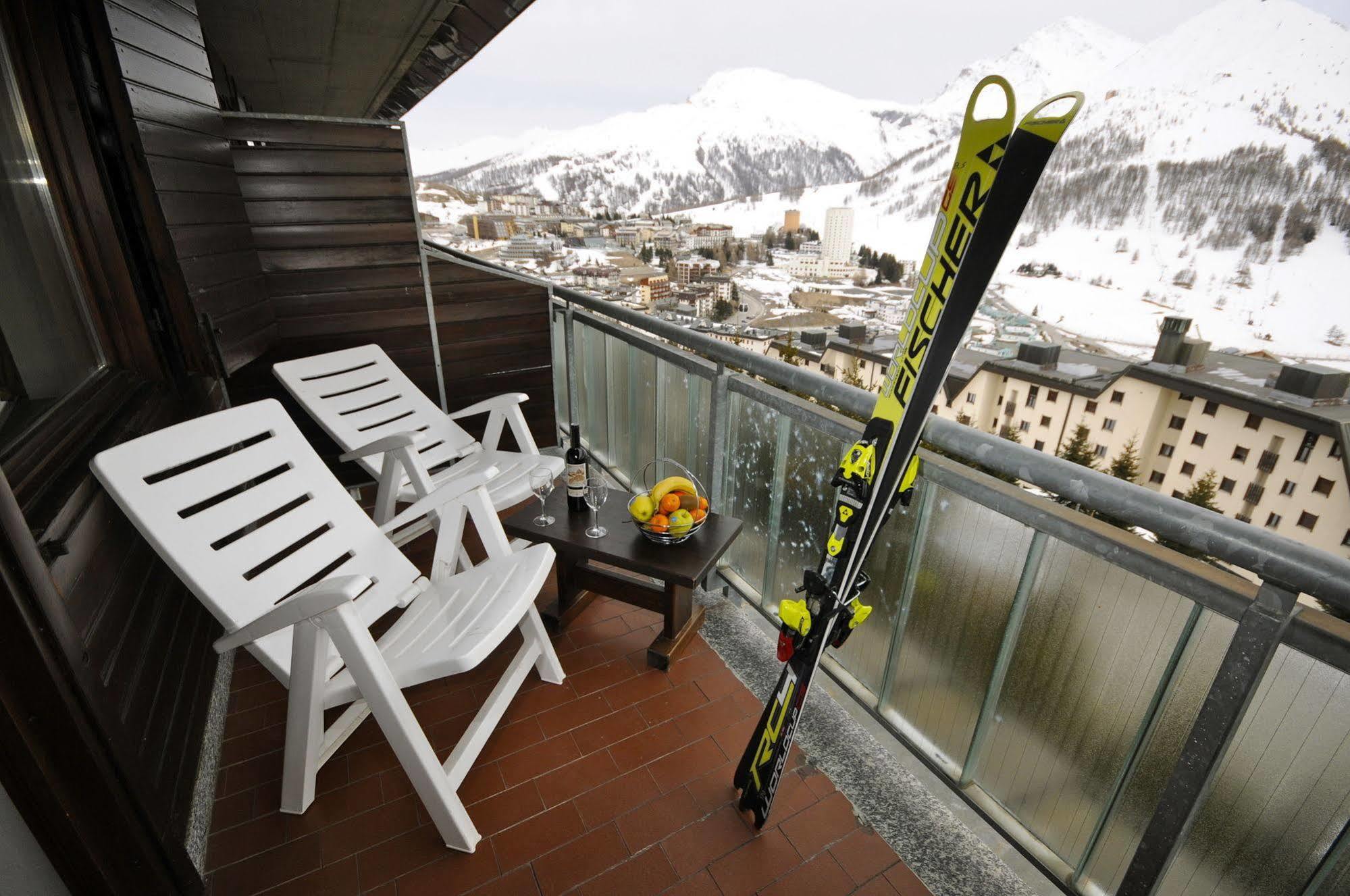 Resort Hotel Palace 2 Colle Colle Sestriere Eksteriør bilde